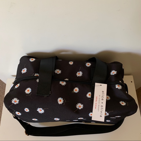 NWT Alice + Olivia Duffel Bag - Picture 7 of 13